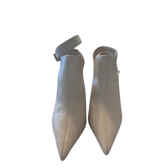 Schutz Women’s Kala Leather Cutout Pumps in Eggshell in size 6 - Picture 5 of 8